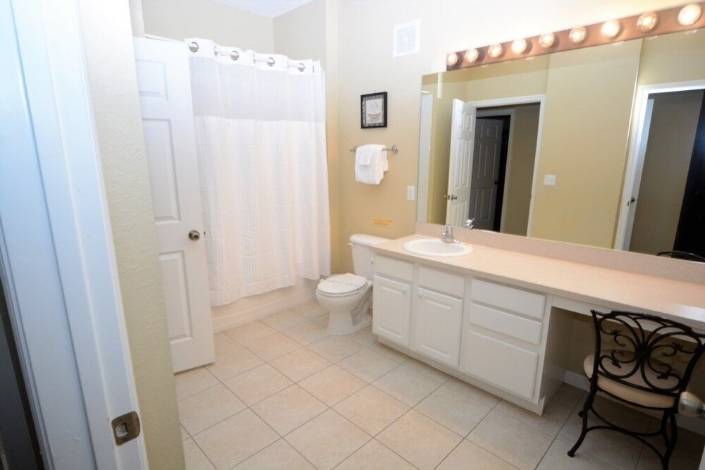 7671cs #205 3 bed Windsor Hills Resort Condo - photo 13