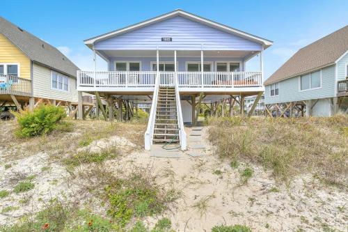 Mead Us At The Pier by Oak Island Accommodations - photo 34