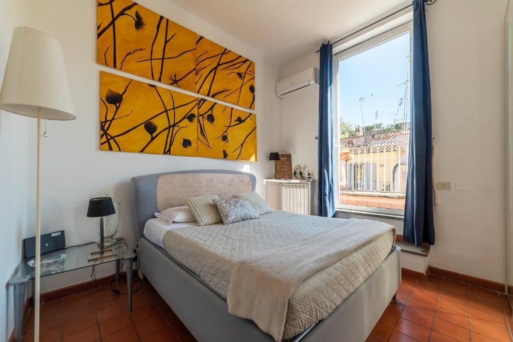 Spanish Steps Corner — 4-Star Luxury Hotel in Rome, Italy