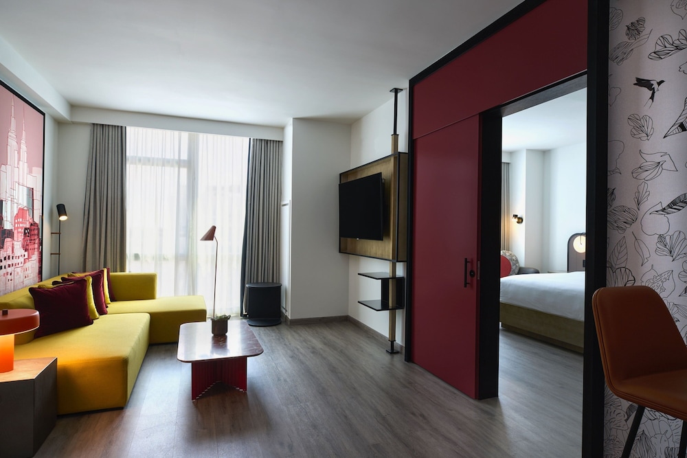 Renaissance New York Flushing Hotel at Tangram - photo 5