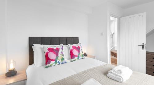 Well Coach House by Cliftonvalley Apartments — 4-Star Luxury Hotel in Bristol, United Kingdom