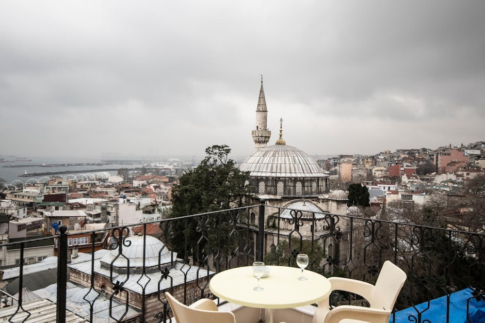 Black Pearl Apart Istanbul — 4-Star Luxury Hotel in Istanbul, Turkey
