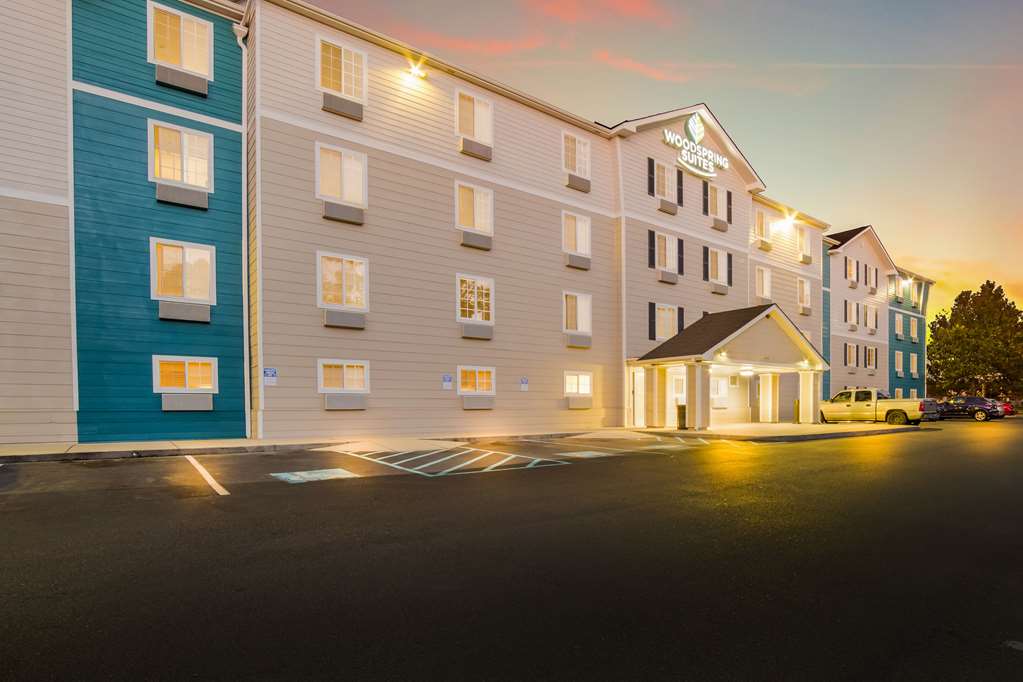 WoodSpring Suites North Charleston Airport I 526 - photo 8