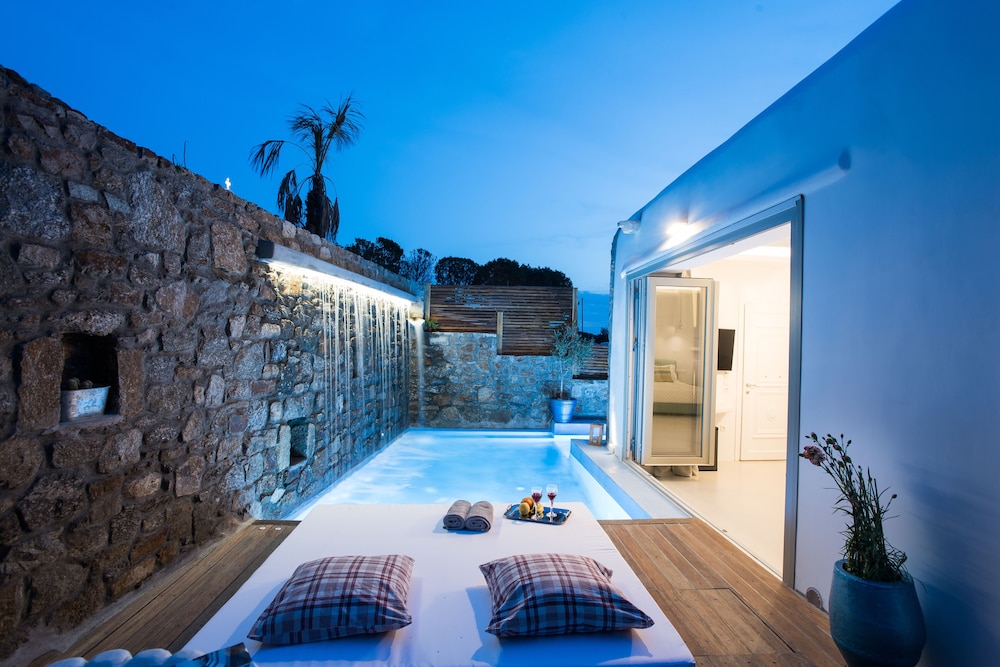 Mykonos Village — 4-Star Luxury Hotel in Mykonos, Greece