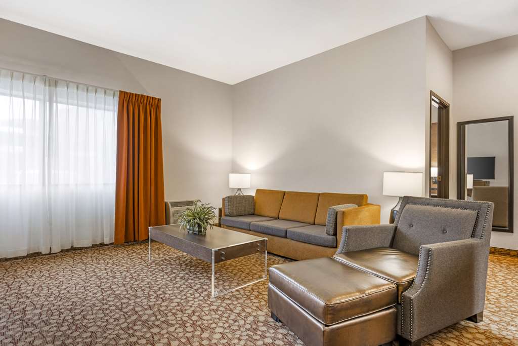 Best Western Plus Mill Creek Inn - photo 11