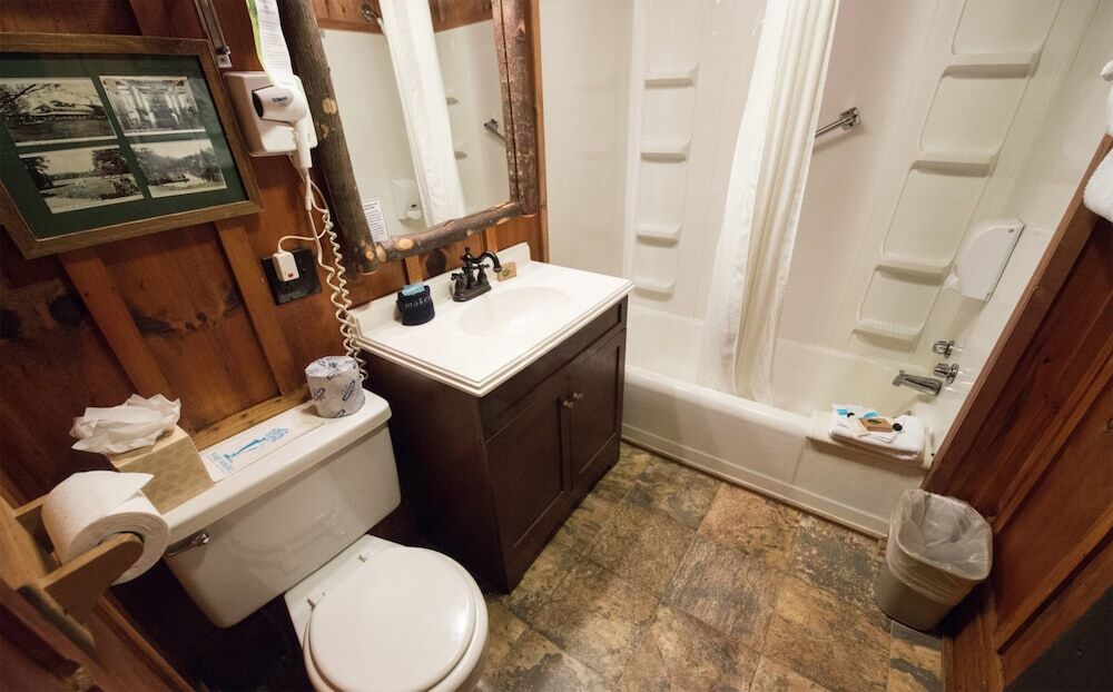 High Hampton Resort - photo 5