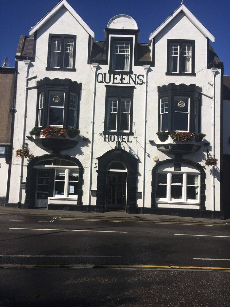 Queens Hotel - carbon neutral hotel in Dunfermline