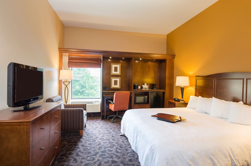 Hampton Inn Danville - photo 13