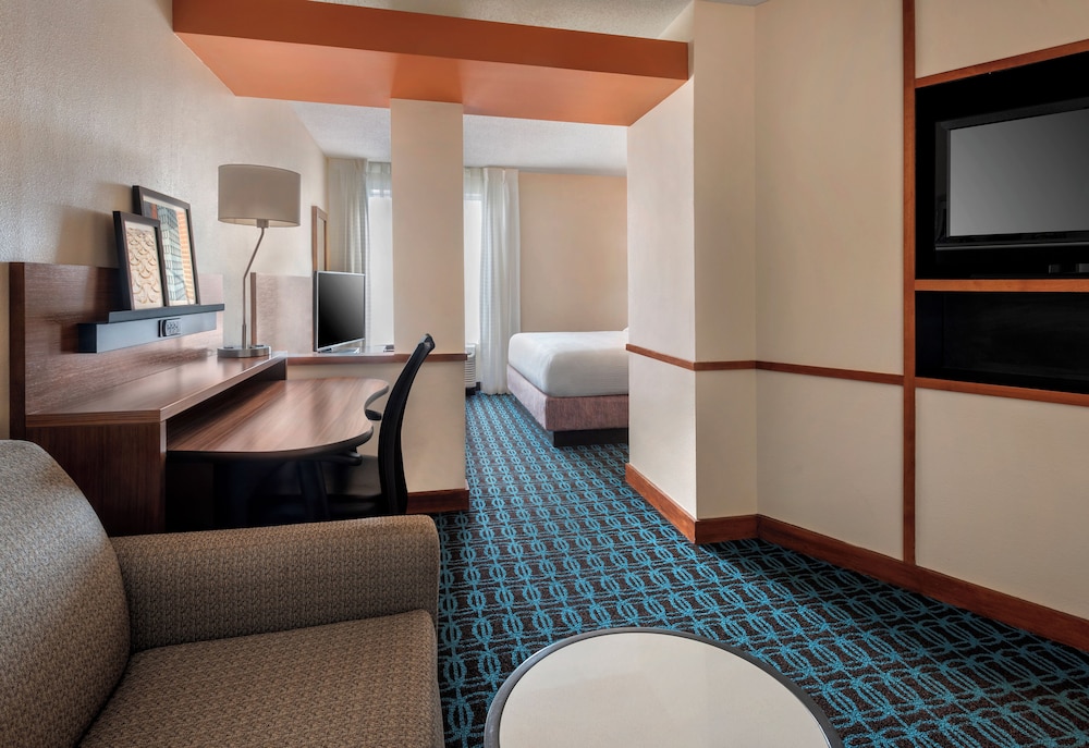 Fairfield Inn & Suites by Marriott Dover - photo 13