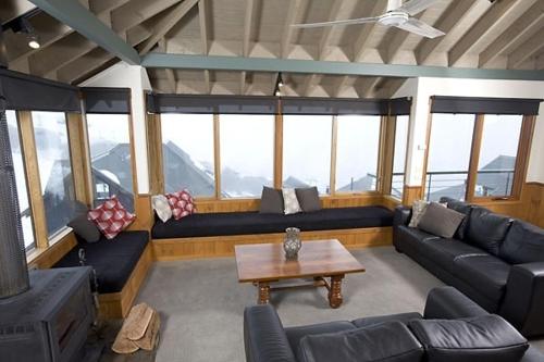Eagles Nest — Hotham Heights