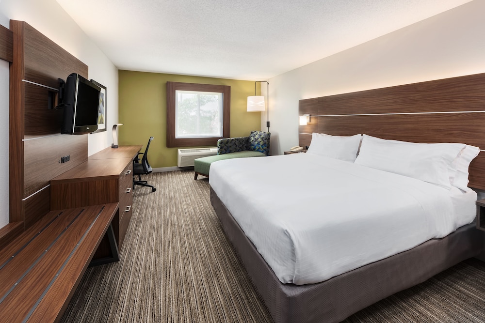 Holiday Inn Express Warrenton by IHG - photo 7