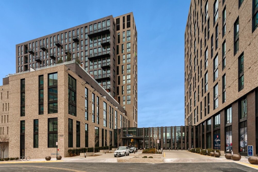 Global Luxury Suites at Reston Town Center - photo 123