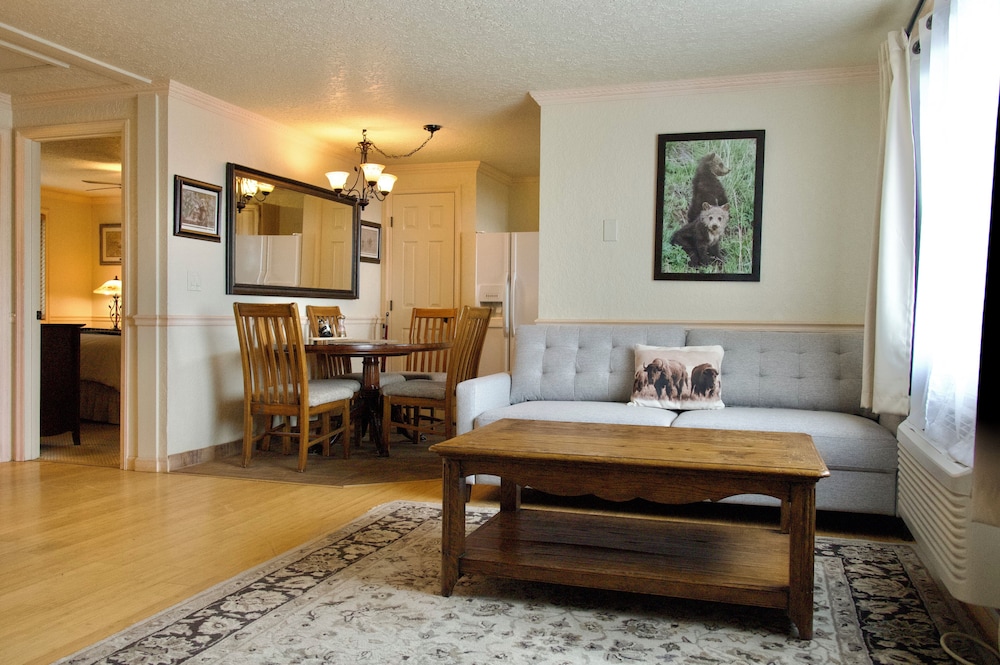 Yellowstone Gateway Inn - photo 67
