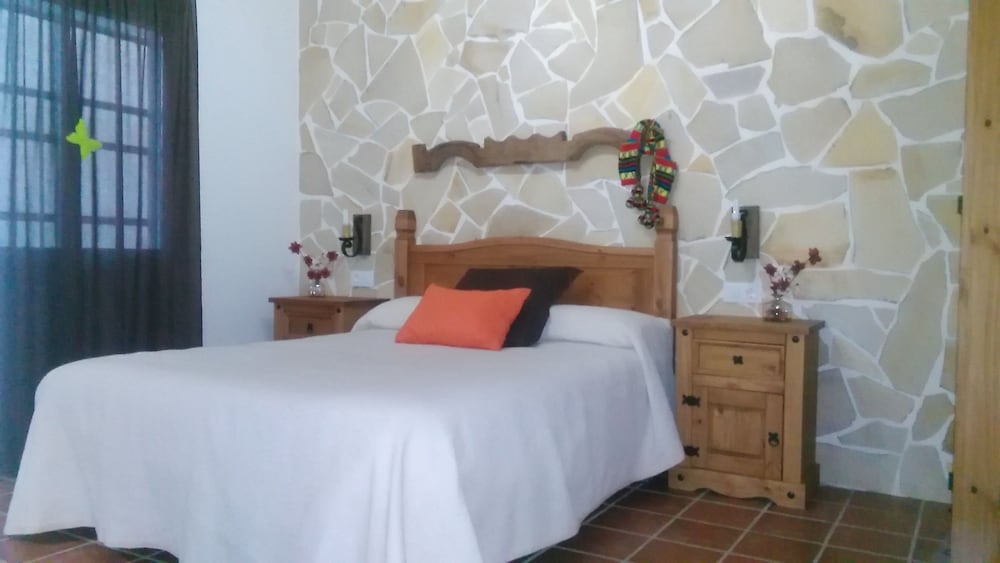 Casa Rural Los Aperos 5917035 — Herrera Del Duque