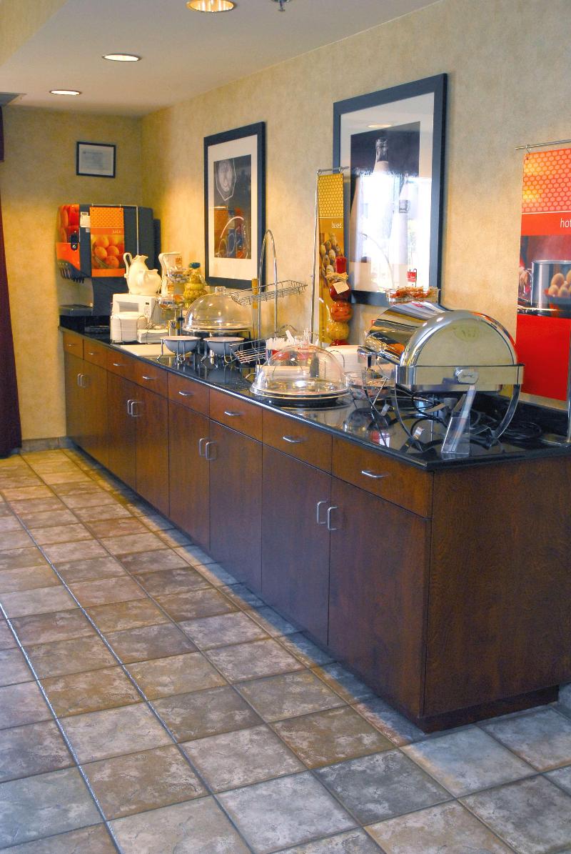 Hampton Inn Columbus Airport - photo 153