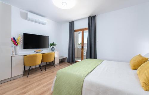 Apartments Viktor — 4-Star Luxury Hotel in Porec, Croatia