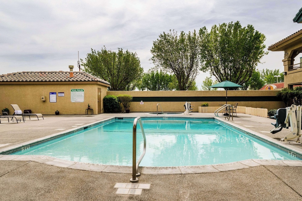 Quality Inn & Suites Lathrop South Stockton - photo 19