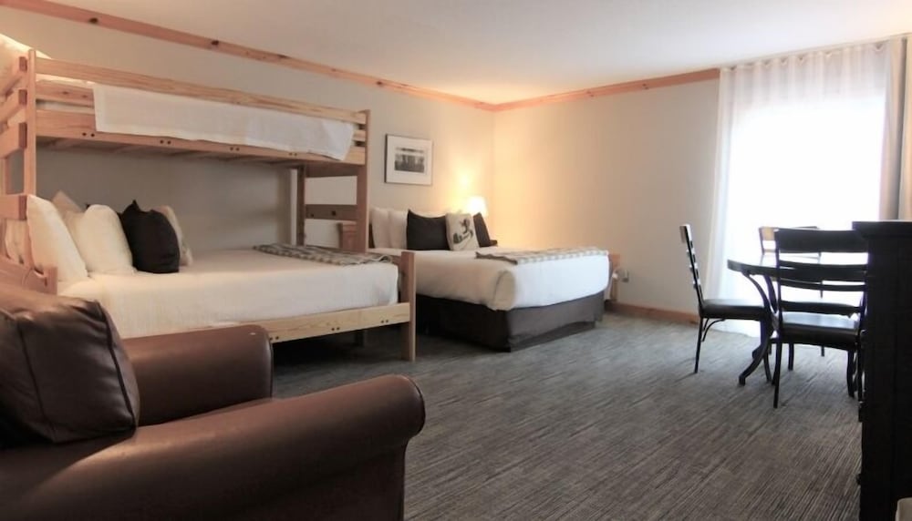 Schweitzer Mountain Resort Selkirk Lodge - photo 14
