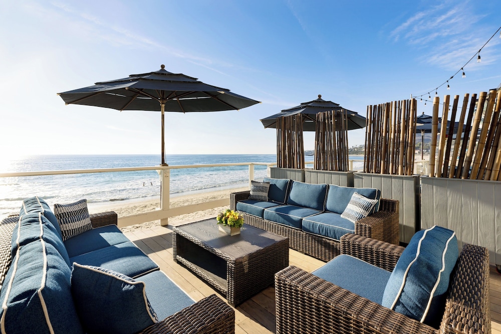 Pacific Edge Hotel - photo 81