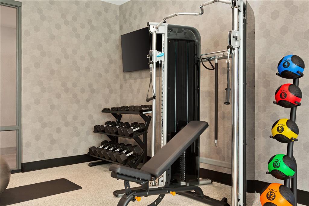 La Quinta Inn & Suites by Wyndham Mount Laurel Moorestown - photo 17