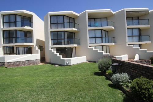 4 van Pletten — 4-Star Luxury Hotel in Plettenberg Bay, South Africa