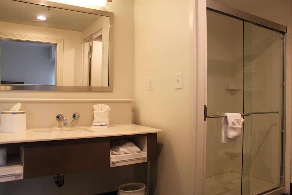 Hampton Inn Bainbridge - photo 24