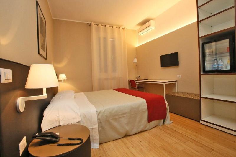 Mini Hotel Le Ville — 4-Star Luxury Hotel in Modena, Italy