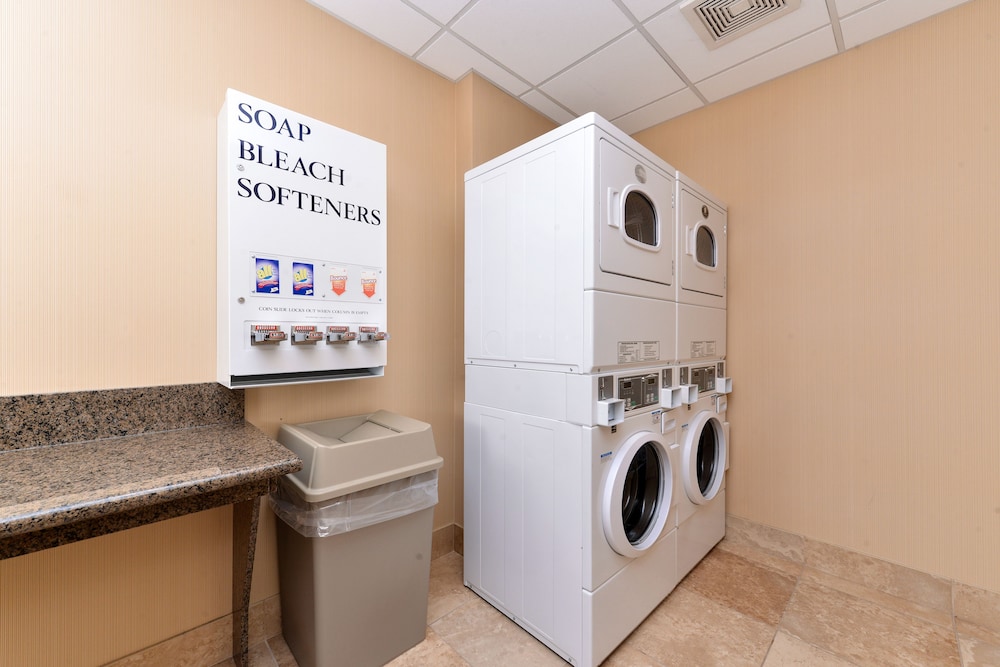 Hampton Inn Evanston - photo 31