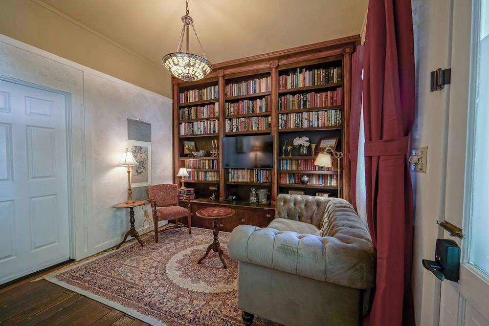 Weaverville Hotel - photo 25