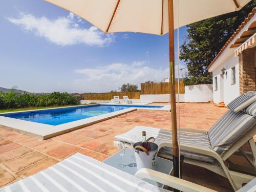 Cubo's Villa Antonio — 4-Star Luxury Hotel in Alhaurin El Grande, Spain