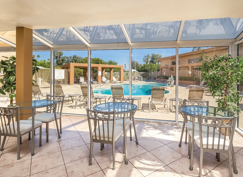 WorldMark Palm Springs Plaza Resort and Spa - photo 16