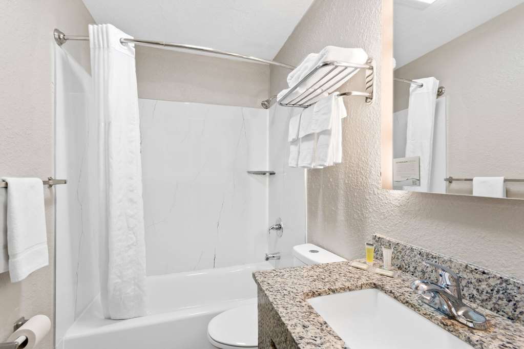 Super 8 by Wyndham Elizabethtown - photo 30