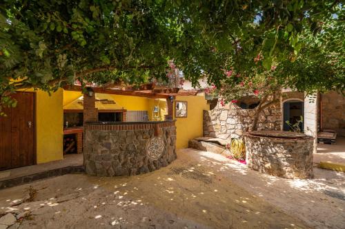 Pescettibobba C — hotel in Carloforte