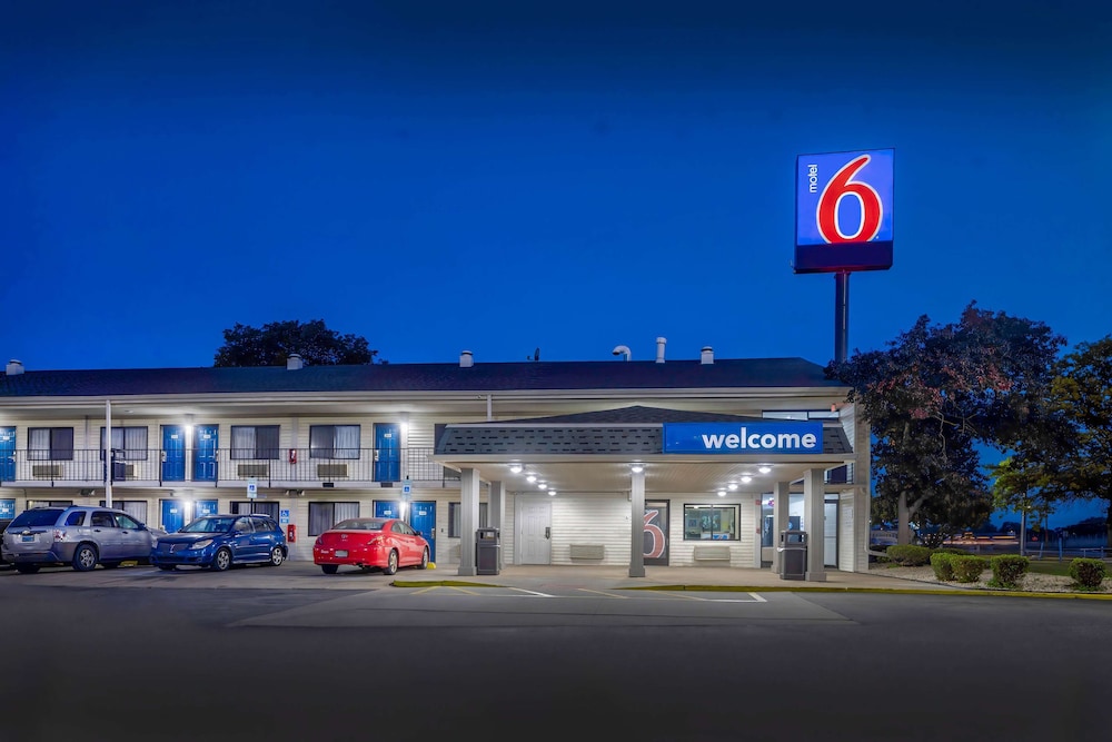 Motel 6 Hammond IN Chicago Area - photo 25