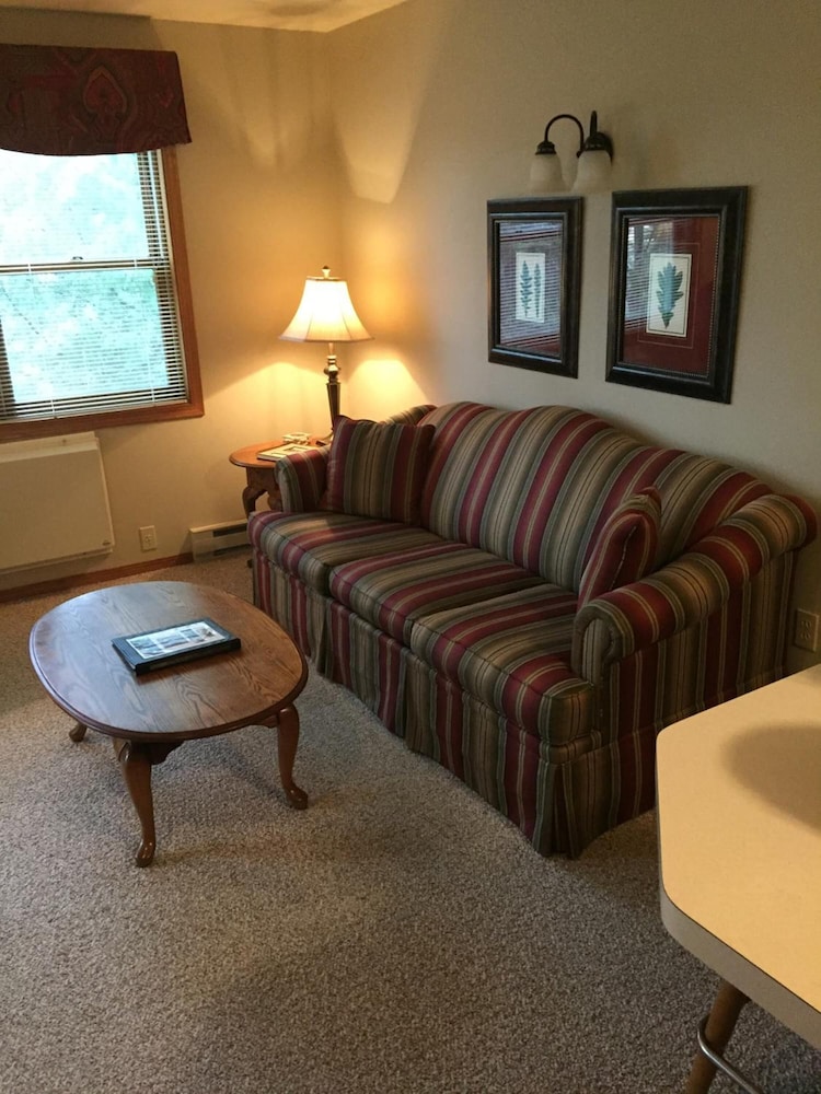 High Point Inn - photo 12