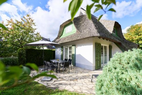 Haus 90 Ginsterweg 13 — 4-Star Luxury Hotel in Kroeslin, Germany