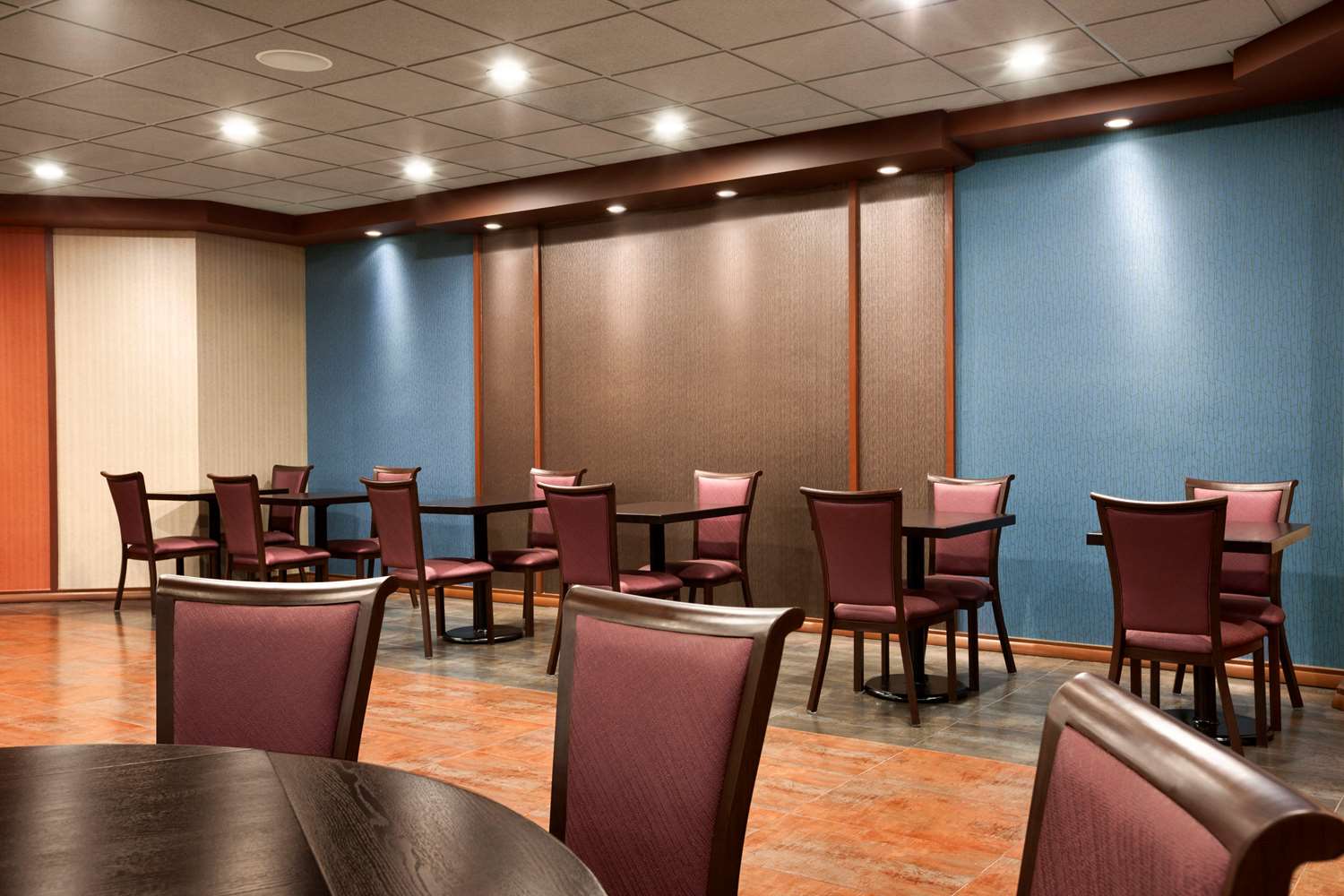 Holiday Inn Newark Intl Airport North - photo 27