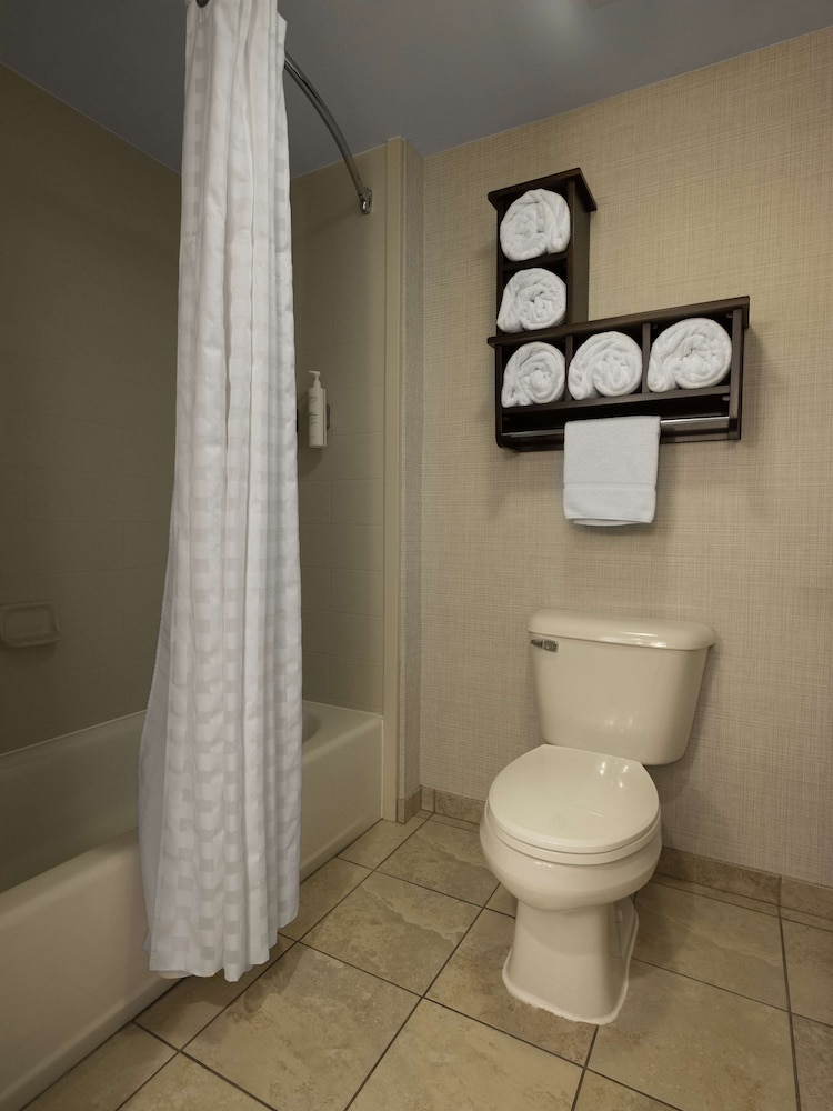 Homewood Suites by Hilton Joplin - photo 35