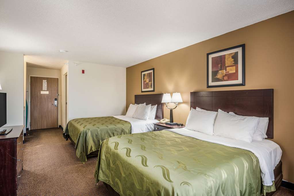 Quality Inn & Suites Eldridge Davenport North - photo 14
