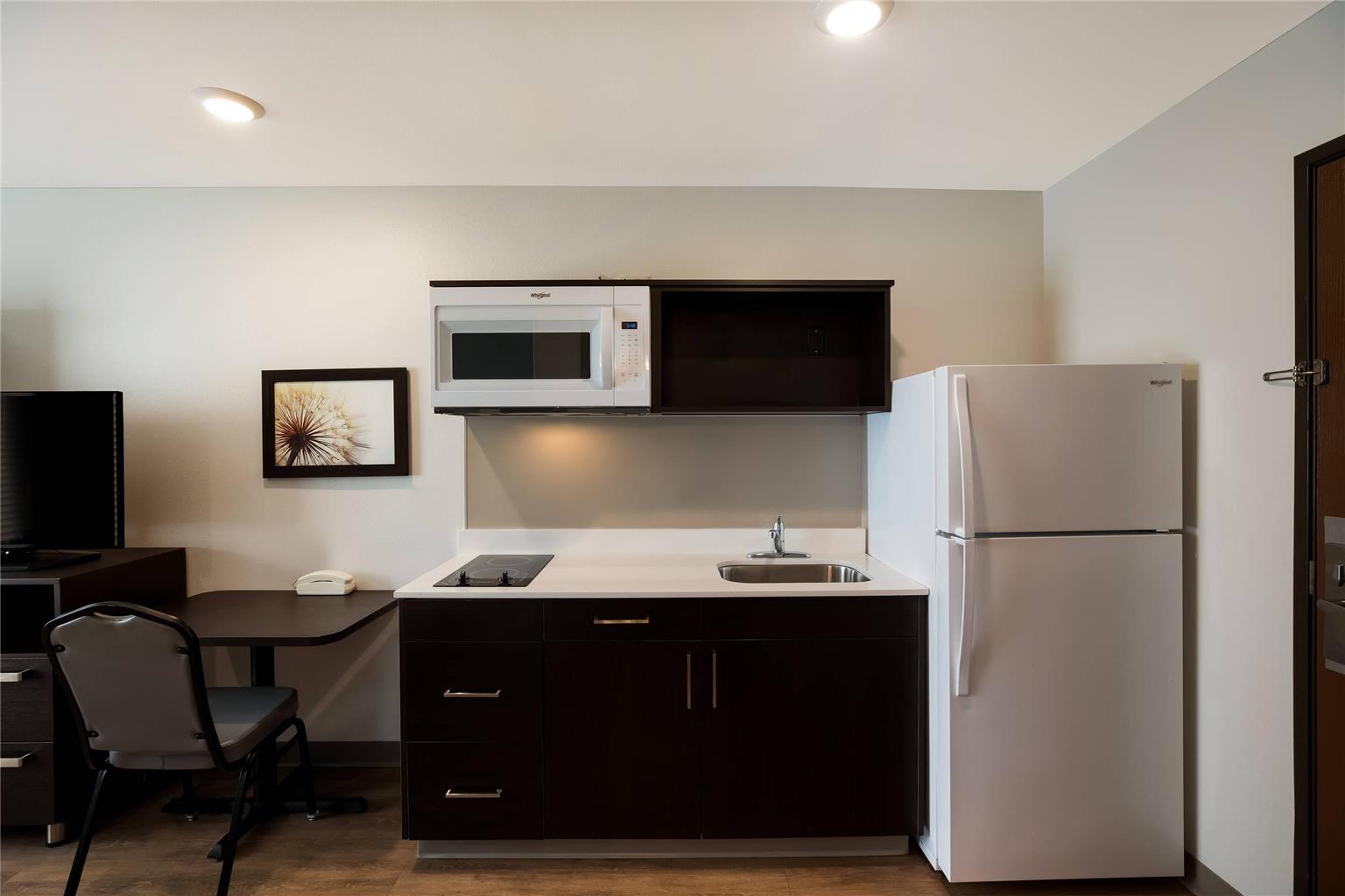 WoodSpring Suites Orlando West Clermont - photo 17