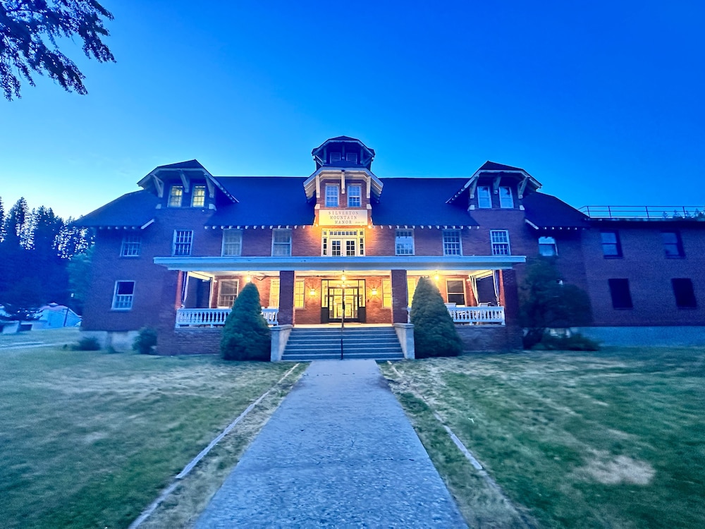 Silverton Mountain Manor - photo 17