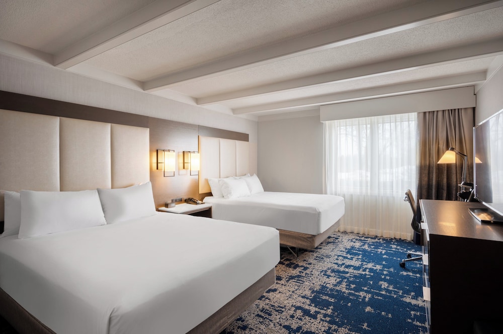 Crowne Plaza Albany The Desmond Hotel - photo 32