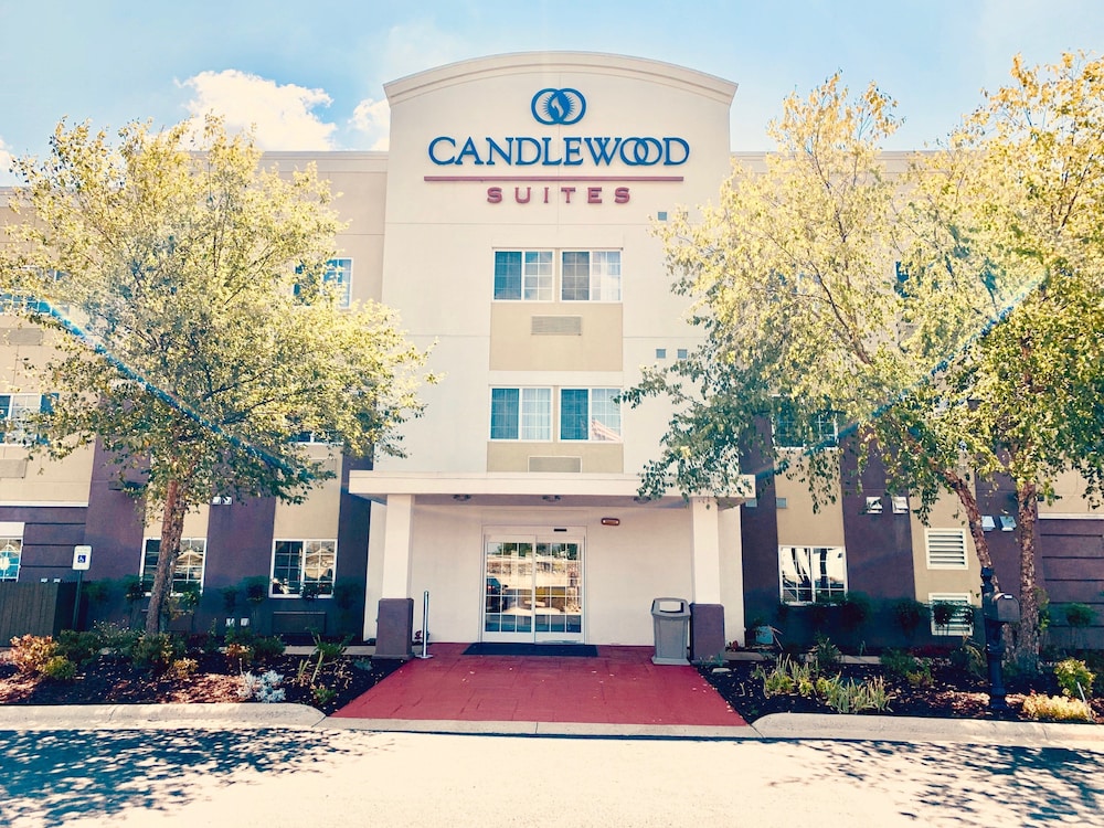 Candlewood Suites Hot Springs by IHG - photo 52