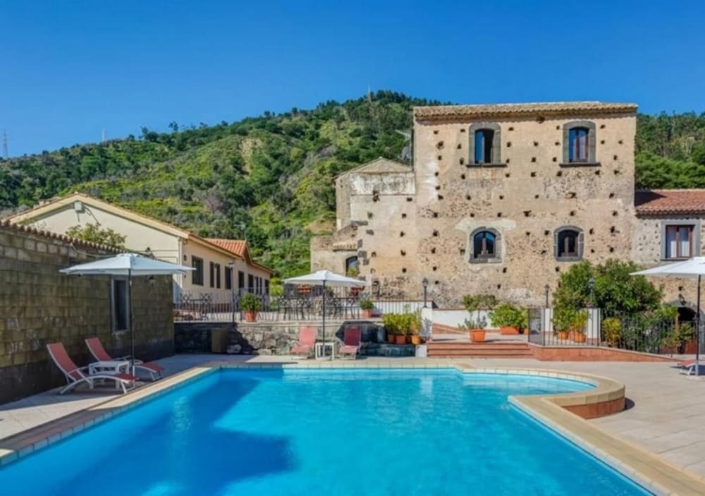 Gole Alcantara Botanical & Geological Park Argoturismo Il Borgo — hotel in Castiglione Di Sicilia