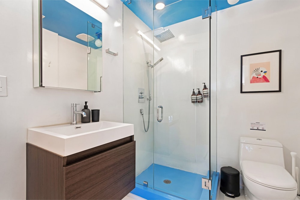 Roami at 250 Collins - photo 103