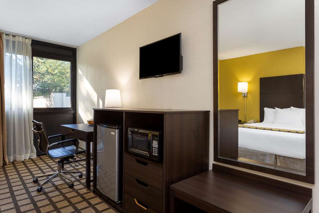 Baymont by Wyndham Queensbury Lake George - photo 21