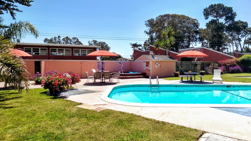 Butterfly Grove Inn - photo 41