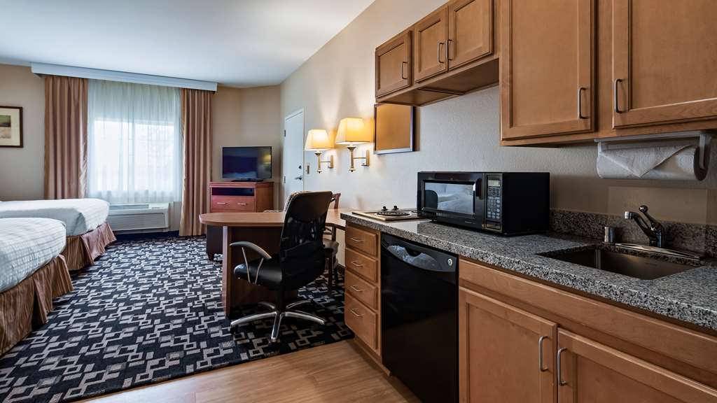 Best Western Plus Wausau Rothschild Hotel - photo 24
