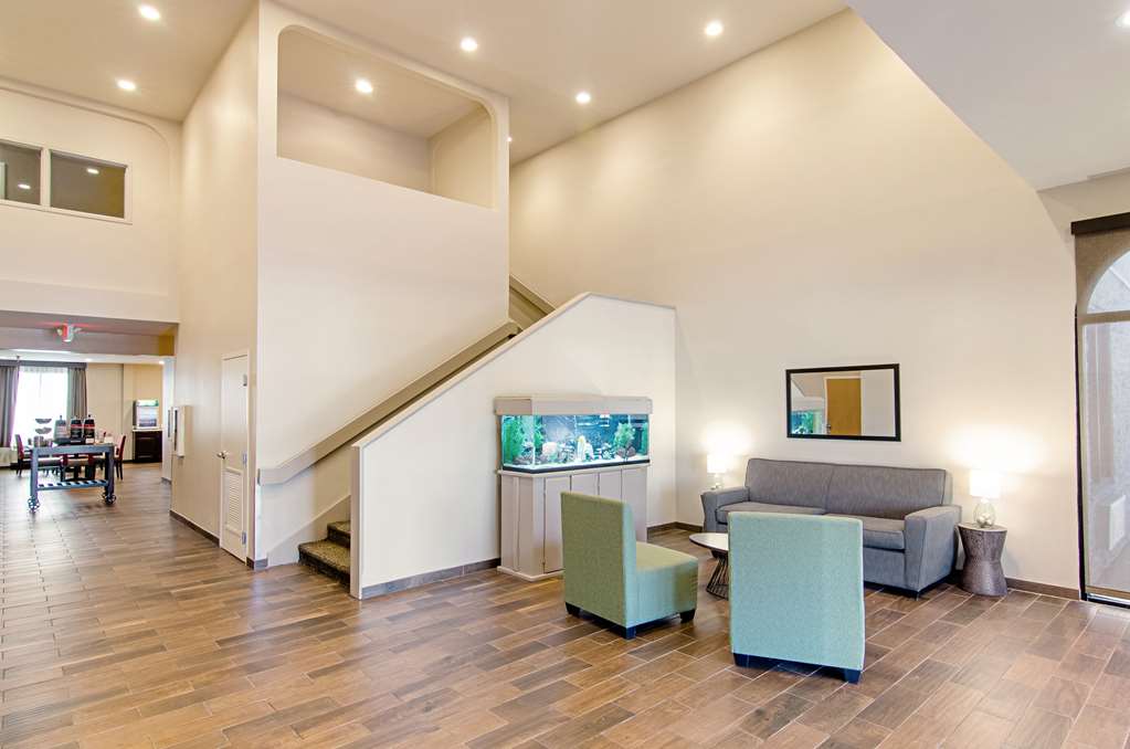 Quality Inn & Suites Near Tanger Outlet Mall - photo 6