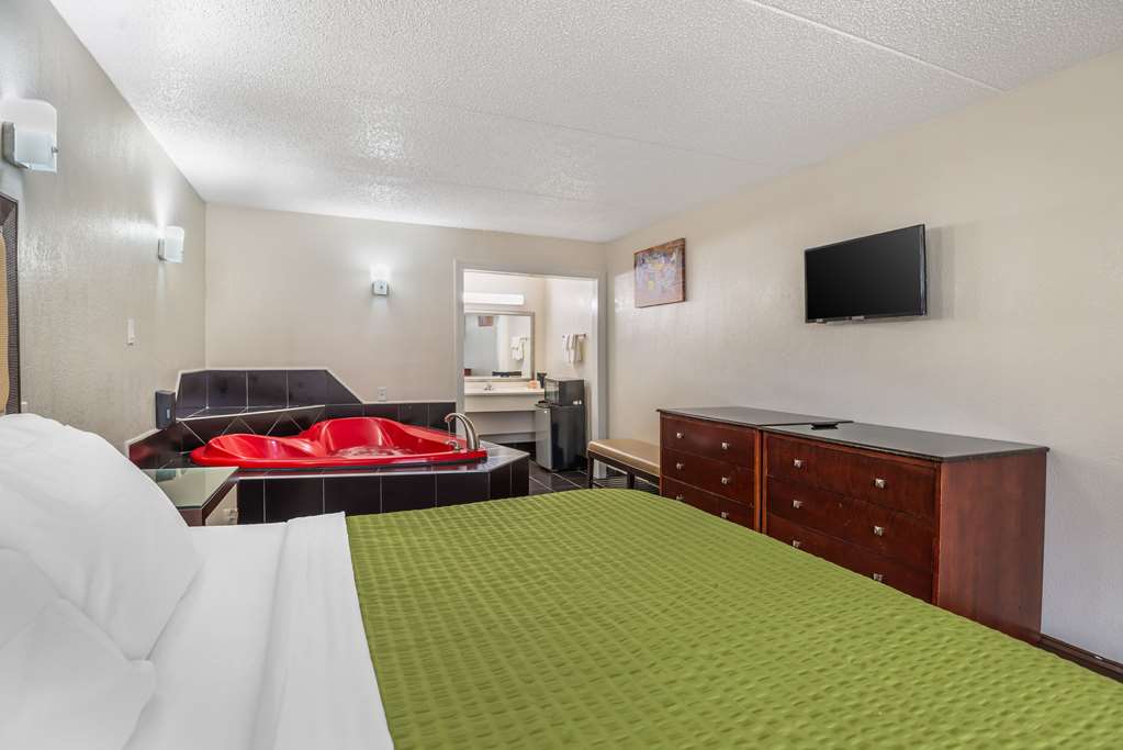 Econo Lodge Richmond North Chesterfield - photo 36